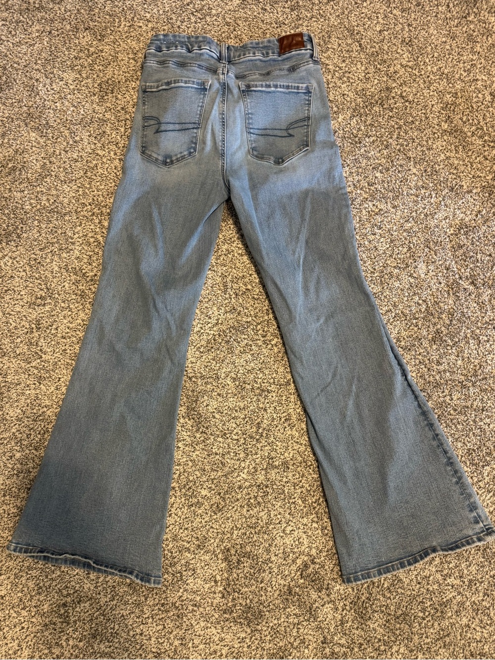 American Eagle Outfitters Light Blue High-Rise Flare Jeans, Size 8 - Picture 4 of 5